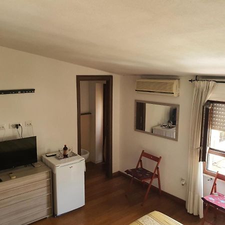 B&B La Terrazza Assemini Bagian luar foto